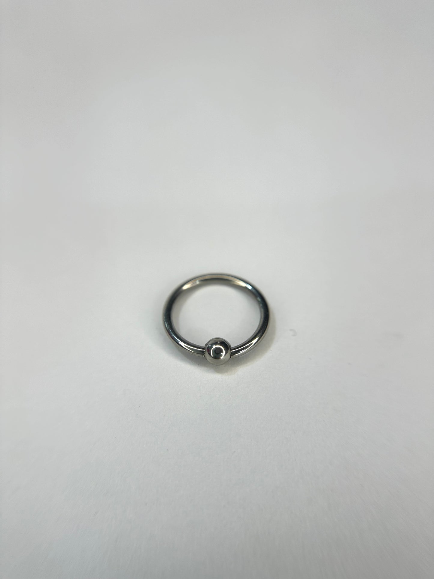 Captive 8mm